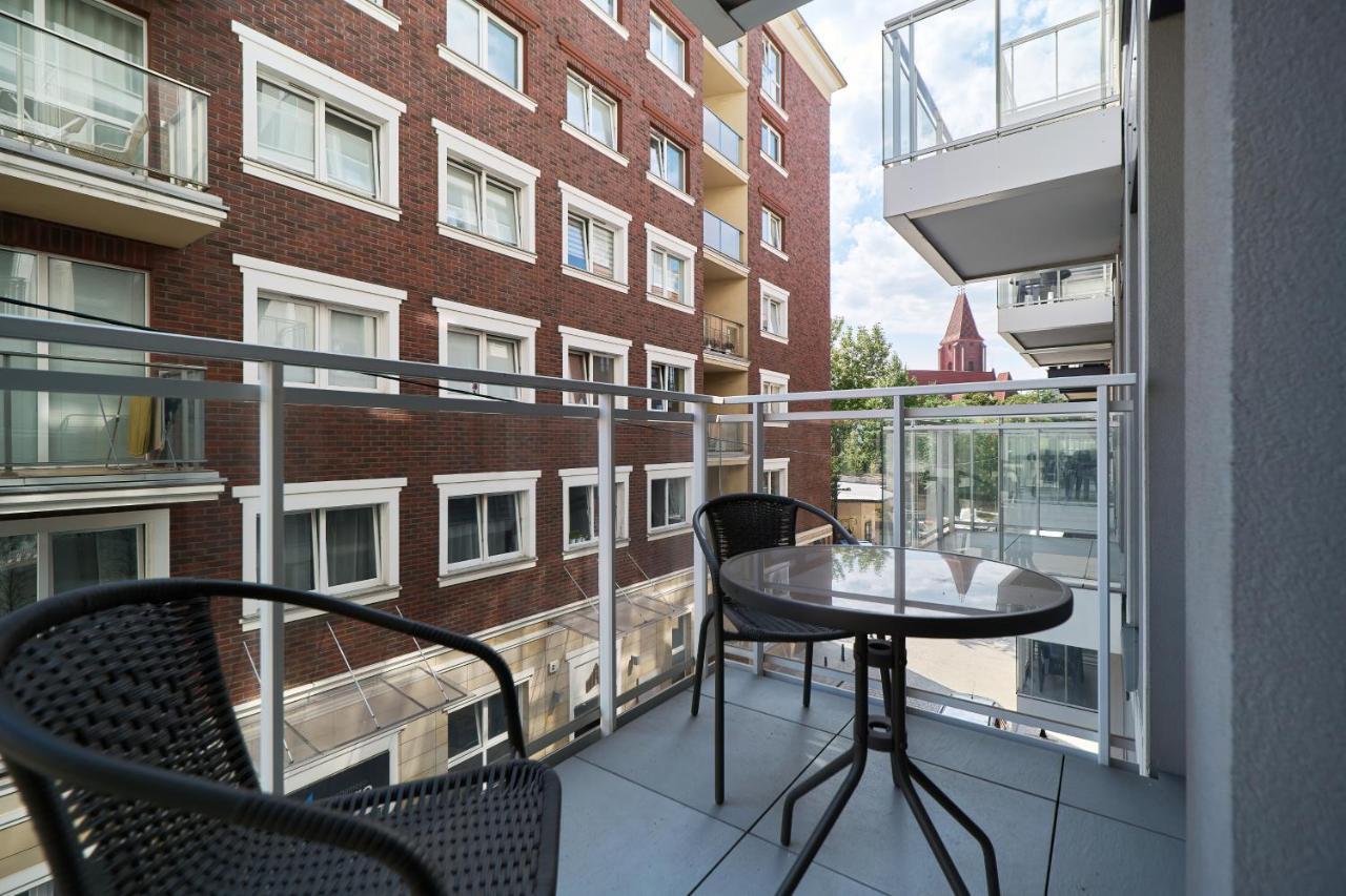 Apartments Wroclaw Jana Pawla II With Free Parking Wroclaw By Noclegi Renters Exterior foto